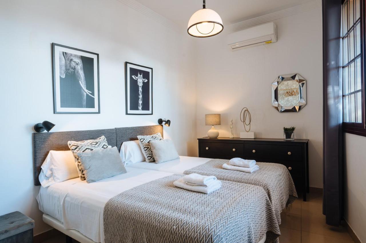 Homeyseville-Amazing Penthouse Giralda Views 8 Pax, Parking Optional Екстер'єр фото