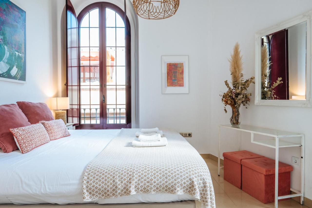 Homeyseville-Amazing Penthouse Giralda Views 8 Pax, Parking Optional Екстер'єр фото